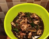 Foto langkah ke 4 dari resep Tumis Cumi Kuah Hitam.