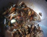 Foto langkah ke 3 dari resep Kaldu Kepala Udang MPASI (6m+).