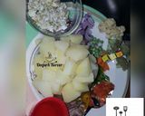 A picture of step 1 of Potatoes vegetables.
