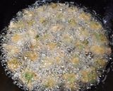 A picture of step 5 of Methi Palak Mansoor Dal Pokoda.