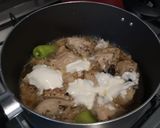 A picture of step 10 of Yakhni Pulao.