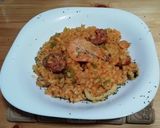 Foto del paso 4 de la receta: Arroz con marisco y chorizo