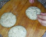 A picture of step 7 of Aloo palak paratha.