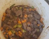 A picture of step 6 of Beef and ale pie.