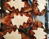 Foto del paso 6 de la receta: Berenjenas rellenas con un toque navideño 🎄