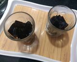 A picture of step 6 of Coffee jelly with yakult.