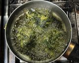 Foto del paso 6 de la receta: Buñuelos o Bocadillos de Kale y Espinaca