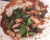 รูปขั้นตอนการทำที่ 3 ของ กระเพรากรอบไก่ไข่พระอาทิตย์