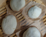 Foto del paso 10 de la receta: Carrilleras de cerdo desmigadas en pan bao