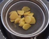 A picture of step 4 of Ginger Turmeric Tea.