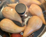 Foto del paso 4 de la receta: Peras al vino y especias