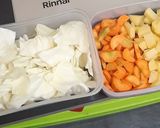 Foto langkah ke 3 dari resep Sup Ayam Sayuran.