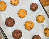 Foto langkah ke 7 dari resep Soft Cookies: Chocochip & Triple Choco.