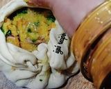A picture of step 3 of Aloo paratha.