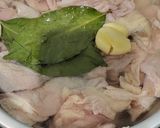 Foto langkah ke 1 dari resep Oseng Mercon Kulit Ayam.