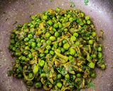 A picture of step 9 of Hare Matar Ki Ghugni.