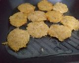 A picture of step 7 of MacDonald hash browns😋😍.