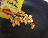 A picture of step 2 of Paneer fried maggi.