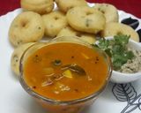 A picture of step 4 of Sambar Vada.