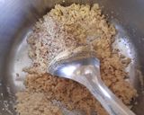 A picture of step 2 of Sooji Halwa.