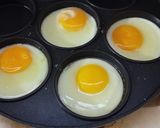 Foto langkah ke 1 dari resep Telur Ceplok Kuah Kecap Bombay.