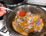 Foto del paso 4 de la receta: Estofado de ternera con patatas