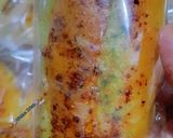 Foto langkah ke 5 dari resep Hot Sausage Bread with Chilli powder.