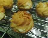 Foto langkah ke 6 dari resep Kue Sus.