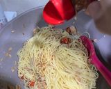 Foto langkah ke 4 dari resep Spaghetti Tuna Pedas ala Mama Asi / yLoVeA.
