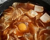 Foto langkah ke 5 dari resep Sunbuudijjae - Sup tahu korea.
