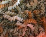 Foto del paso 1 de la receta: Espirales con salsa chilena (de humitas)