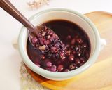 A picture of step 5 of Pressure Cooker Black Glutinous Rice and Red Bean Soup (No Soaking Needed, Perfect for Winter!).