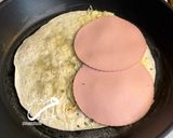 صورة لخطوة 1 من وصفة كاساديا الجبنCheese Quesadilla