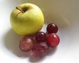 A picture of step 1 of Apple and grape puree.