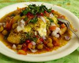 છોલે રગડા સમોસા ચાટ (Chhole Ragda Samosa Chaat Recipe In Gujarati) રેસીપી સ્ટેપ7ફોટો