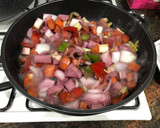 Foto del paso 3 de la receta: Rabo de toro en salsa a mi manera con timbal de puré de patata con trufa y salsa de soja