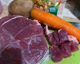 Foto langkah ke 1 dari resep Kare Daging Sapi Instan.