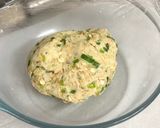 A picture of step 5 of Spring Onion-Sesame-Oat Crackers.