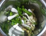 A picture of step 3 of Sindhi seyal bhaji (Masala Bhindi).