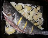 Foto del paso 2 de la receta Corvina al horno con patatas