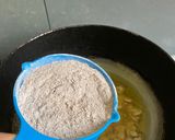 રાગી બરફી (Ragi Barfi Recipe In Gujarati) રેસીપી સ્ટેપ2ફોટો