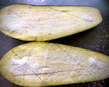 Foto del paso 1 de la receta: Baba ganoush —paté de berenjena— (al microondas)