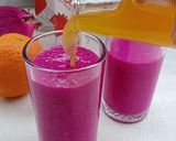 Foto langkah ke 2 dari resep Orange Pitaya Yogurt Slushie.
