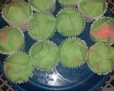 Foto langkah ke 4 dari resep Bolu kukus mekar soda.