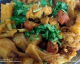 A picture of step 4 of Gobhi gazar mix veg.