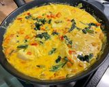 Une image de l'étape 14 de Curry de Julienne au lait de coco, épices et tomates.