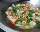 Foto langkah ke 6 dari resep Capcay Bakso.