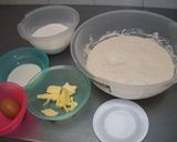 Foto del paso 3 de la receta: Pan de leche y pasas trenzado