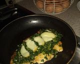 Foto del paso 9 de la receta: Pechuga de pollo con espinacas y queso provolone