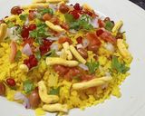 A picture of step 5 of Indori poha.
